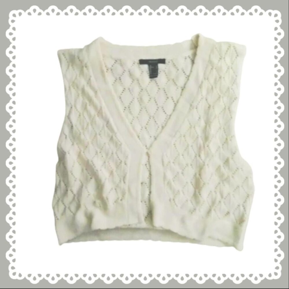♡ forever 21 white sweater vest